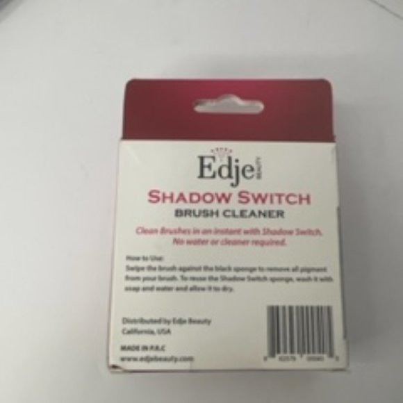 Be Passionate About Eyeshadow Palette with 4 Eye Brushes and Brush Cleaner - Picture 12 of 13